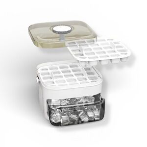 Ice Cube Maker and Storage Tray